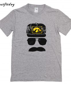 Coach Hayden Fry Iowa T-Shirt B22