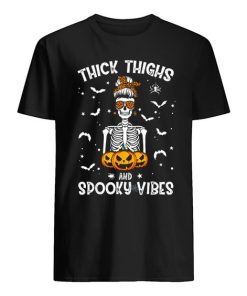 Thick Thighs And Spooky Vibes Messy Bun Women Halloween T-Shirt ZA