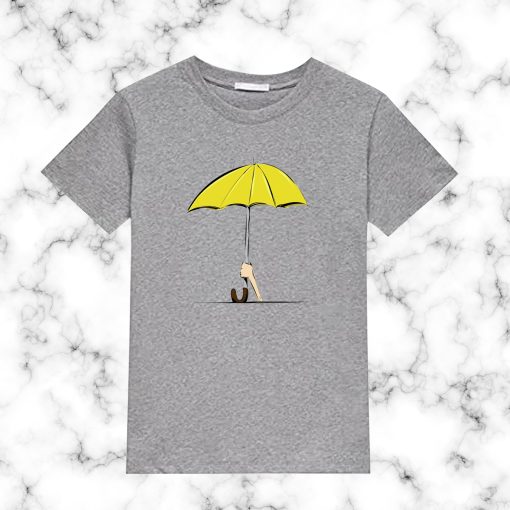 hand with umbrella T Shirt DV